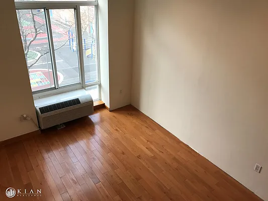 Rented by Kian Realty | media 13