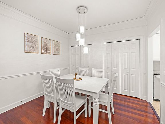 4th image of 110 Sloan Rd