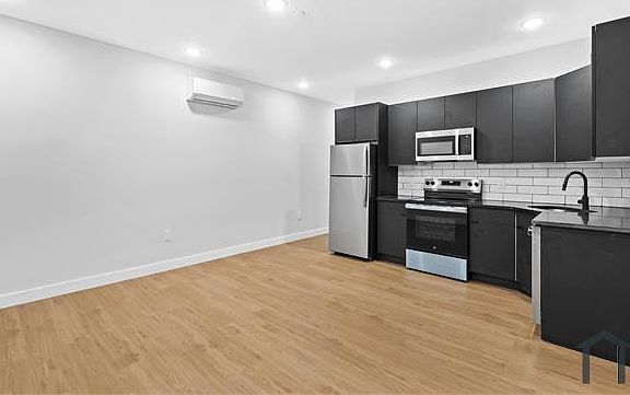 2nd image of 5001 Frankford Ave #9