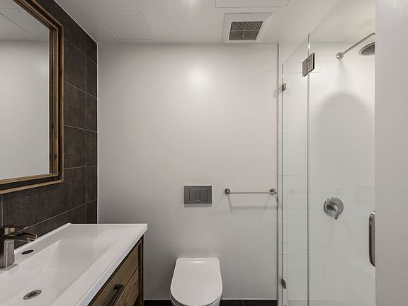 5th image of 171 Bayard St #2R