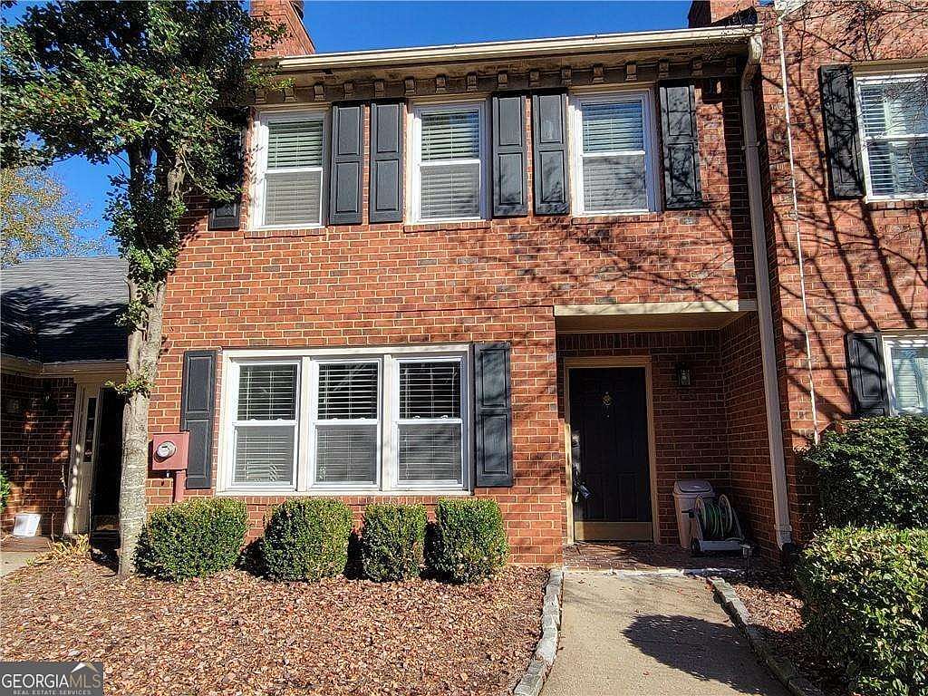 876 Lenox Oaks Cir NE, Atlanta, GA 30324 | Zillow