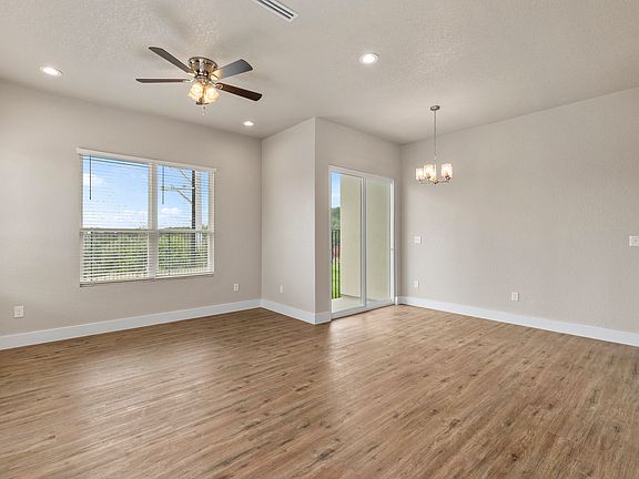 4th image of 119 Avenue Ventana