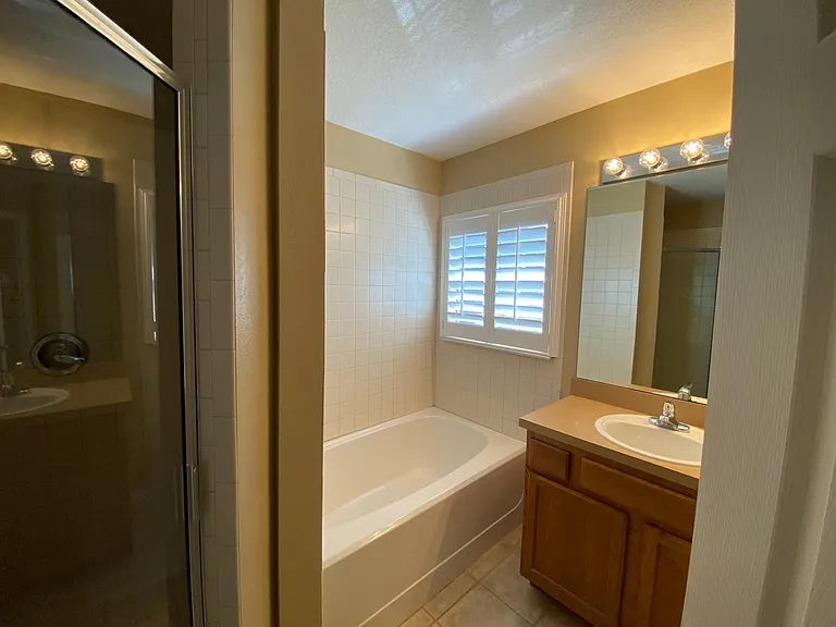3131 Santorini Ct — Photo 20