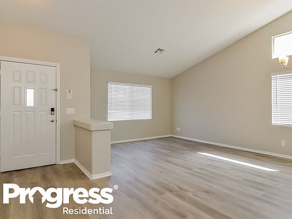 5th image of 309 John Henry Dr