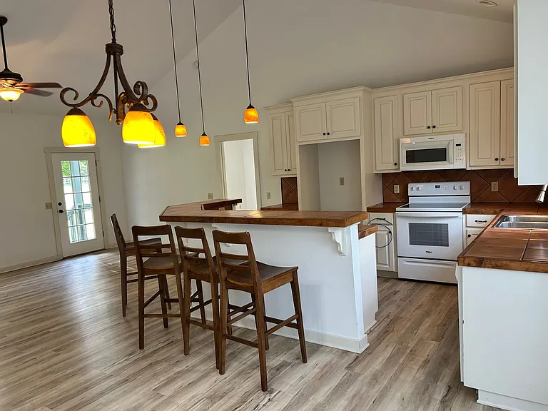 388 Laguna Vis — Photo 9