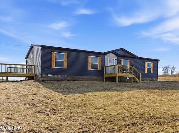 3rd image of 4444 Woodland Rd