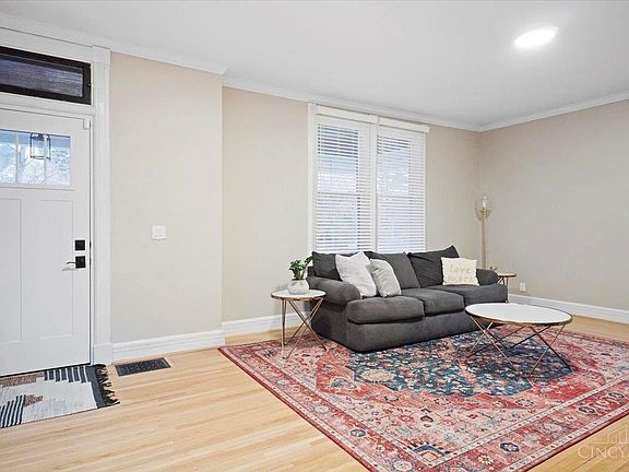 5th image of 4511 Ashland Ave