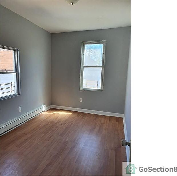 1st image of 101 Gordon St Floor 2