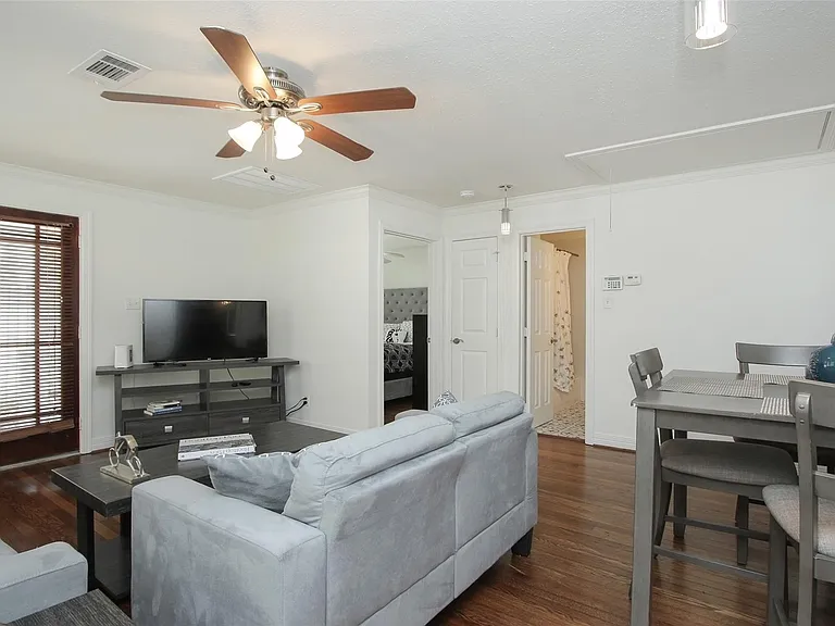 4331 Marina St #B — Photo 19