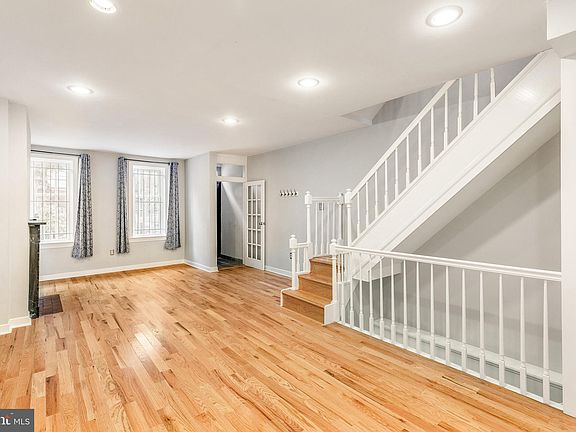3rd image of 1512 Waverly St Floor 1