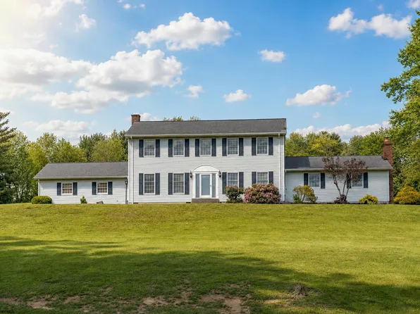 108 Hillview Ln, Buckhannon, WV 26201