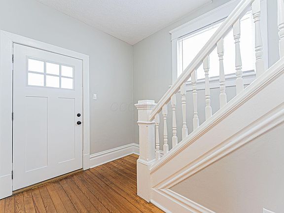 2nd image of 699 Kelton Ave