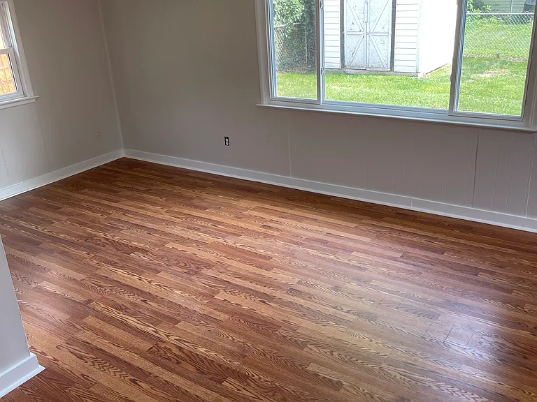 42 Farnsworth Ave — Photo 3