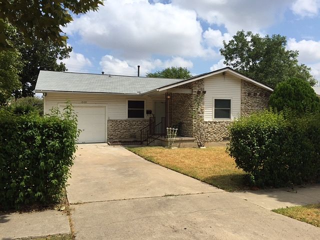 1st image of 1209 West Ln