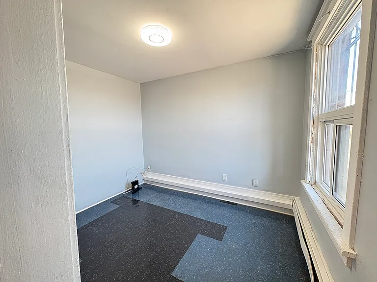 19 Westinghouse Ave #2 — Photo 6