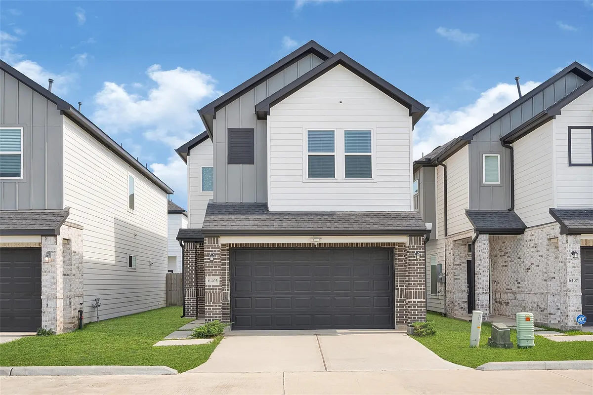 Building Photo - 6405 Leopold Star Ln