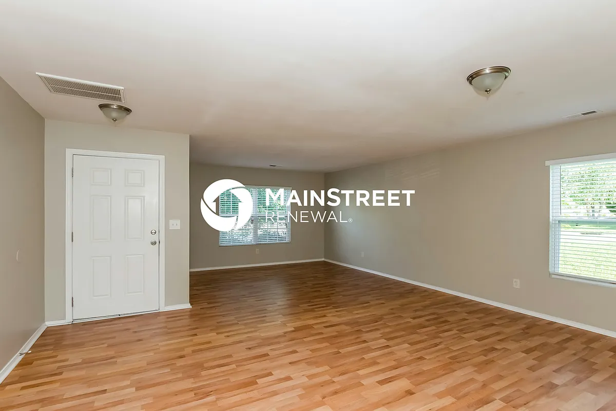 Living Room - 2728 Buckleigh Dr