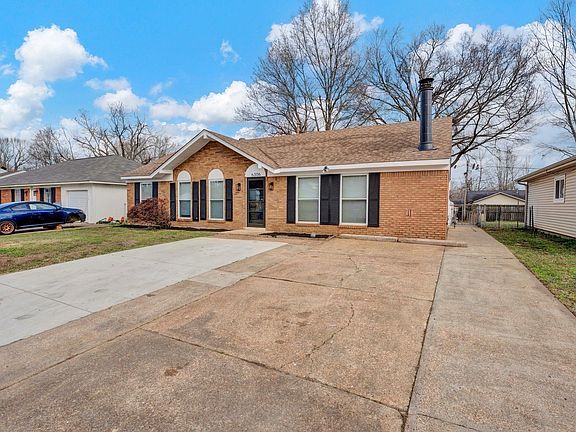 3rd image of 6306 Martinwest Dr