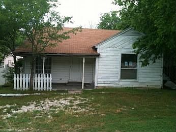 1st image of 802 Hill St