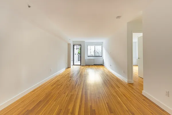 Rented by Stonehenge NYC LLC | media 7