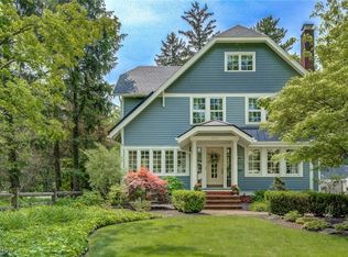 392 Bell St, Chagrin Falls, OH 44022