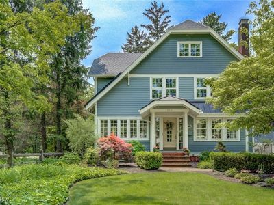 392 Bell St, Chagrin Falls, OH, 44022