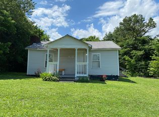 553 E Garden Farm Rd, Rossville, GA 30741