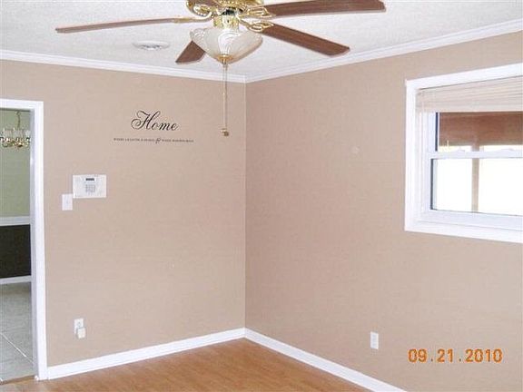 3rd image of 4555 Stonewall Ct