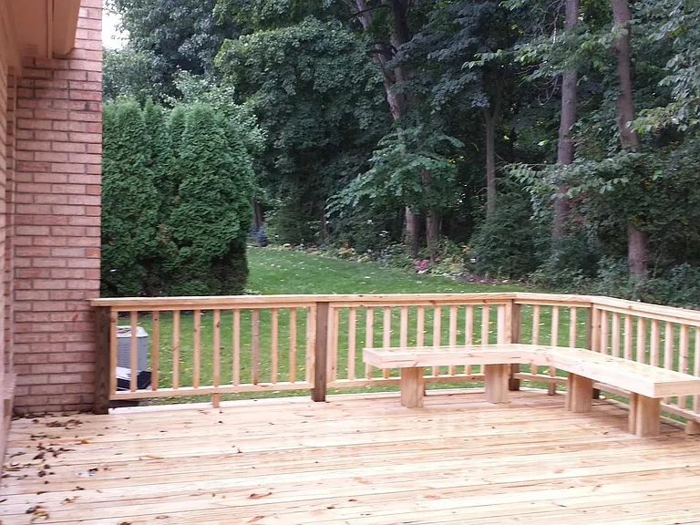 456 Essex Dr — Photo 12