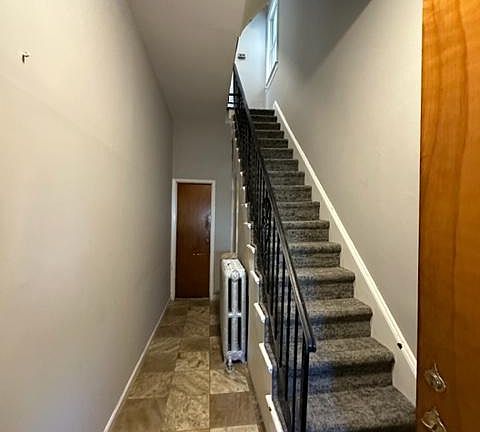 5th image of 302 N Terrace Ave Floor 2