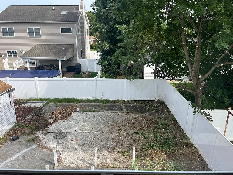 246 N 3rd St — Photo 16