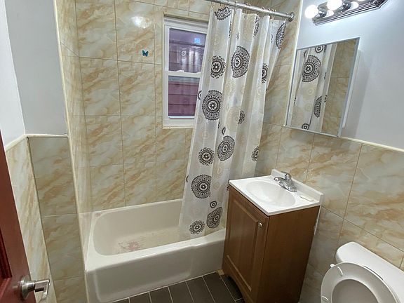 3rd image of 2111 E 14th St #2