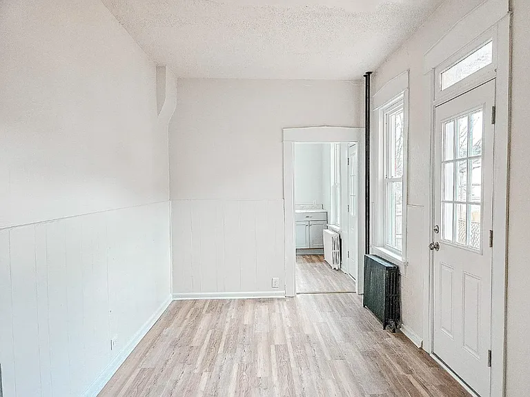 16 Conestoga St — Photo 10