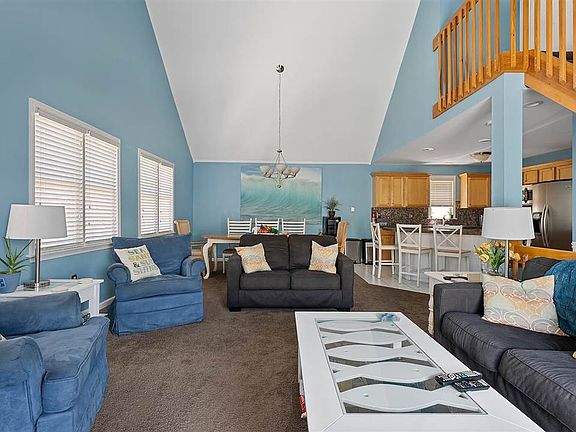 5th image of 30 36th St #E