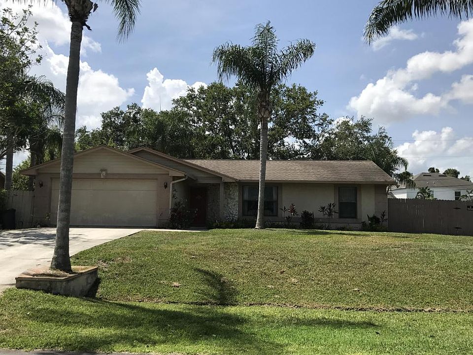 1st image of 710 SW Alton Cir