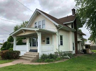 210 SW 3rd St, Aledo, IL 61231