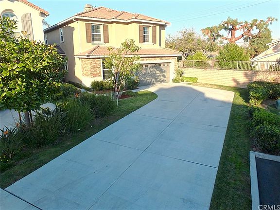 2nd image of 20516 Gordon Pl