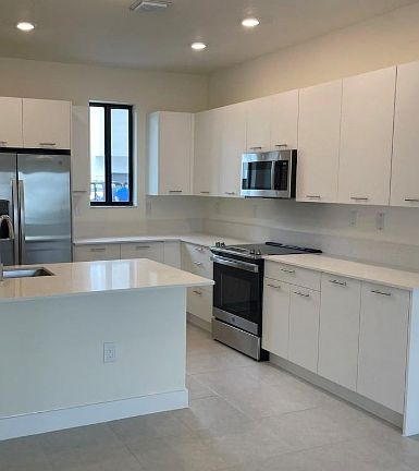 4th image of 4546 NW 83rd Ave #4546