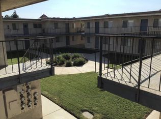 5036 W Avenue L #8-11, Lancaster, CA 93536