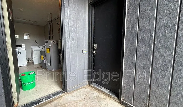 2532 T St #1 — Photo 23