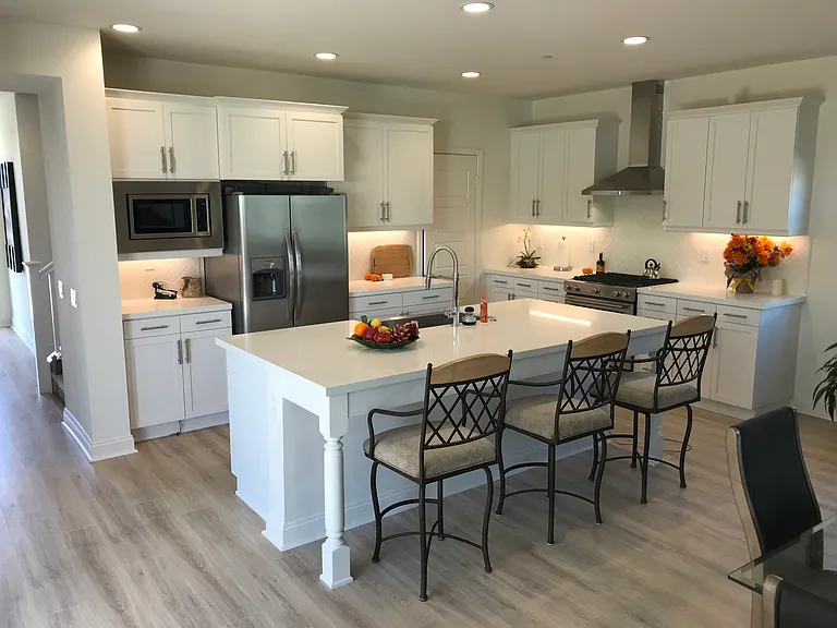 108 S Saticoy Ave #C — Photo 9