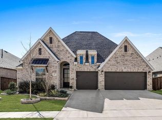 916 Bridle Path Pkwy, Aubrey, TX 76227