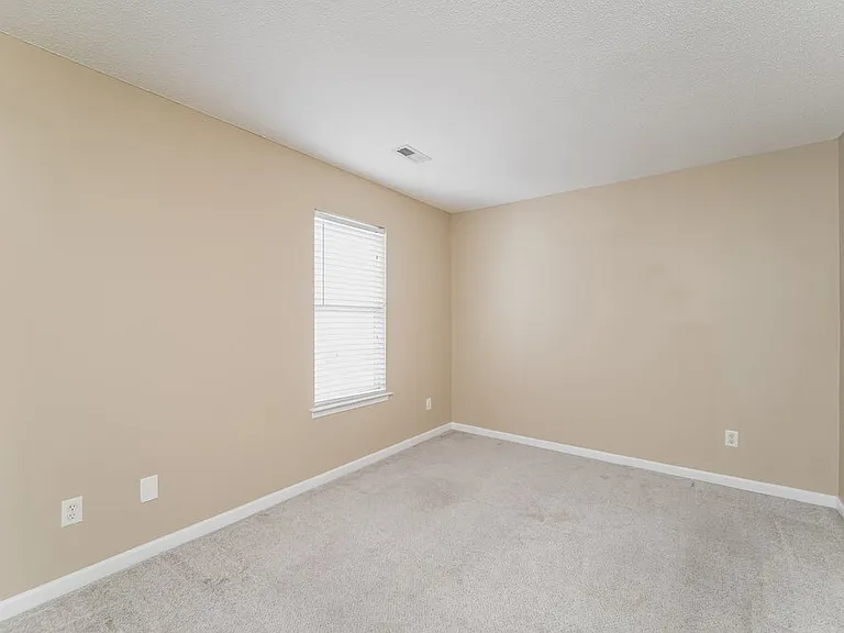 5827 Waverly Lynn Ln — Photo 15
