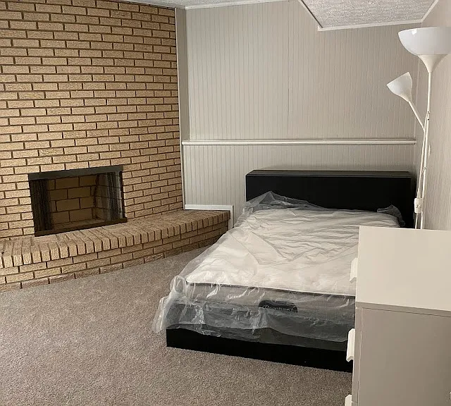 2451 Beachview Ln — Photo 2