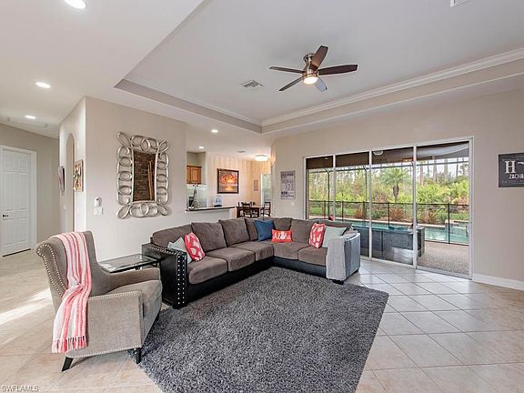 2nd image of 20916 Torre Del Lago St