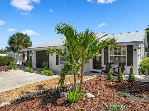 211 69th St, Bradenton Beach, FL