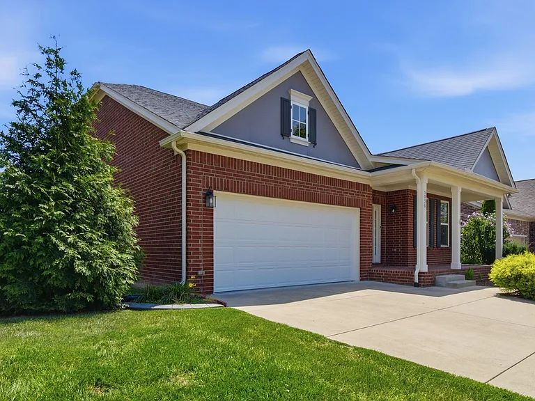 5036 Winslow Dr — Photo 3
