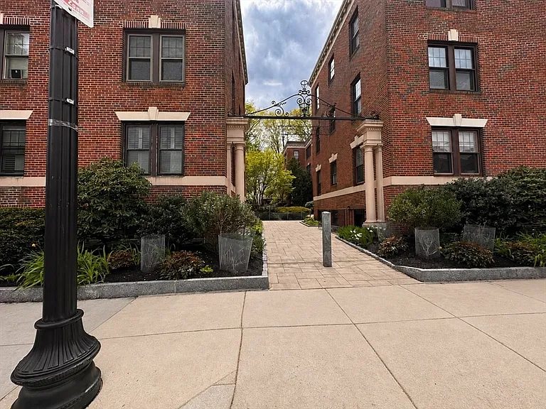 1982 Commonwealth Ave #4 — Photo 17