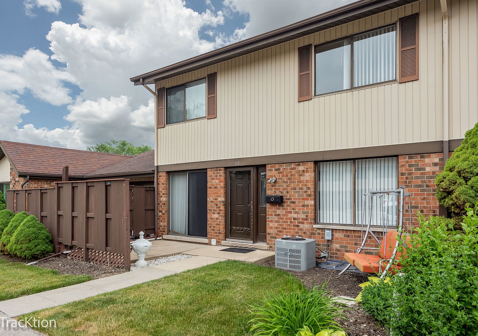 15 Tower Ct 15, Downers Grove, IL 60516 Zillow