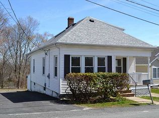 9 Hope St, Cumberland, RI 02864